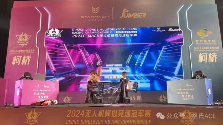 左李可兒、右李明逸 左李可兒、右李明逸